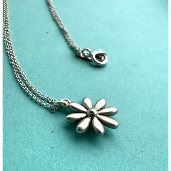 Tiffany & Co. Sterling Silver 925 Daisy Flower Pendant Necklace 16”- Matte - Picture 6 of 9
